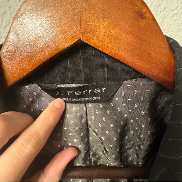 Men's J. Ferrar Black Pinstripe Blazer Suit Jacket - Picture 7 of 14